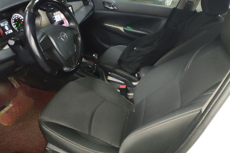 Used Haima M3 2017 1.5L Manual Fashion Edition Left Front Seat