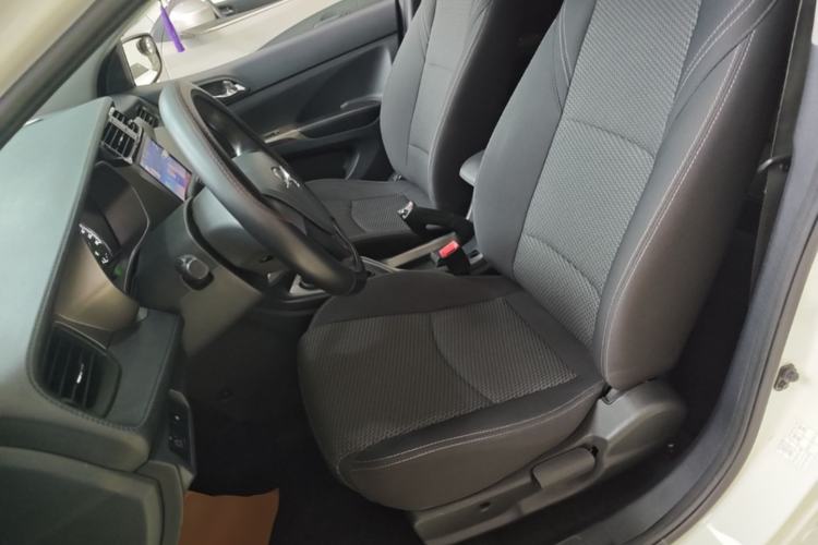 Used Haima M3 2017 1.5L Manual Fashion Edition Left Front Seat