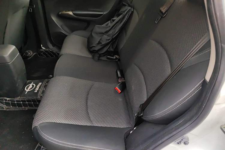Used Haima M3 2017 1.5L Manual Fashion Edition Left Rear Seat