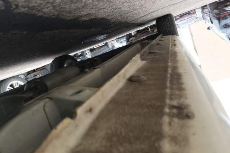 Used Haima M3 2017 1.5L Manual Fashion Edition Left Side Sill