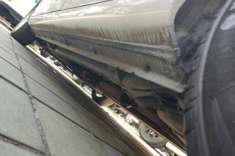 Used Haima M3 2017 1.5L Manual Comfort Model Left Side Sill