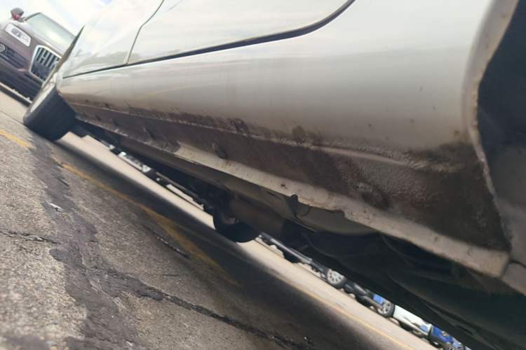 Used Haima M3 2017 1.5L Manual Fashion Edition Left Side Sill