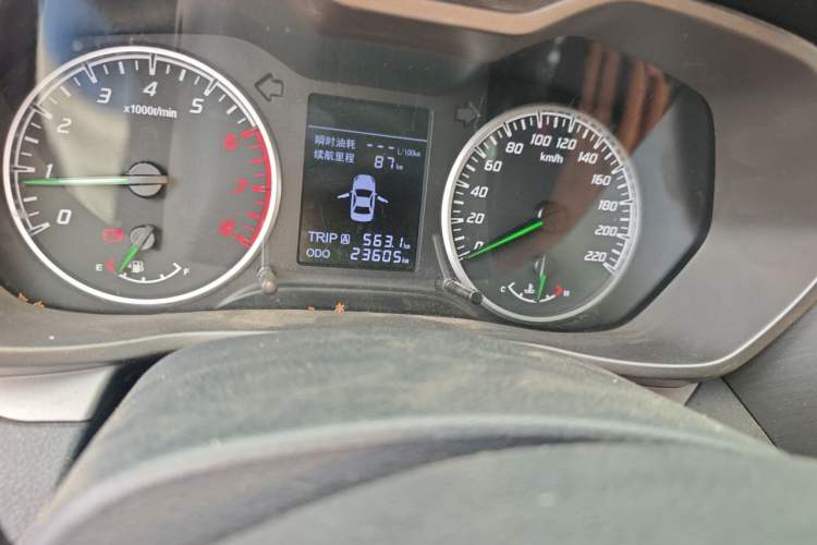 Used Haima M3 2017 1.5L Manual Fashion Edition Odometer Close Up