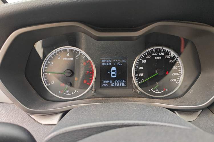 Used Haima M3 2017 1.5L Manual Fashion Edition Odometer Close Up