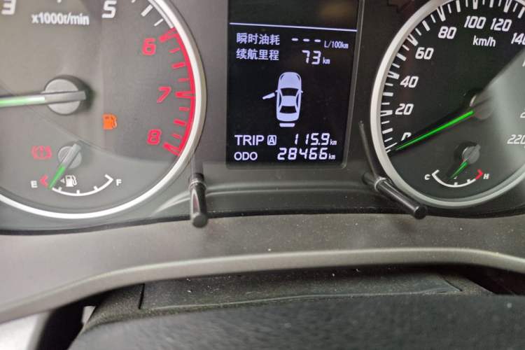Used Haima M3 2017 1.5L Manual Fashion Edition Odometer Close Up