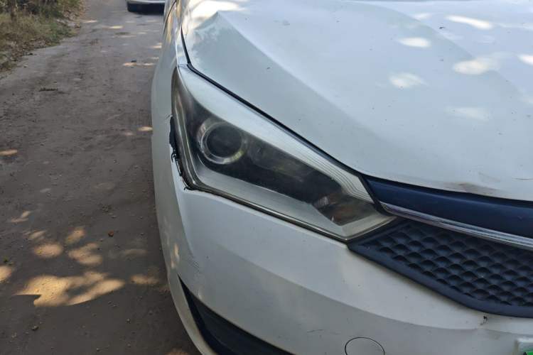 Used Haima M3 2017 1.5L Manual Fashion Edition Right Front Headlight