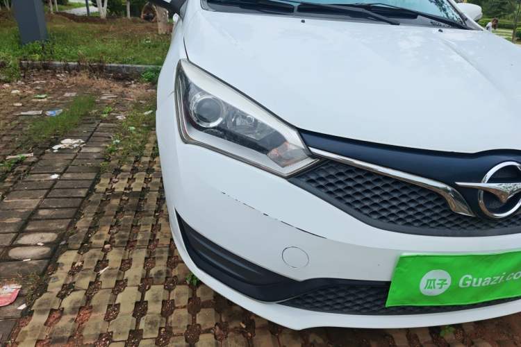 Used Haima M3 2017 1.5L Manual Fashion Edition Right Front Headlight