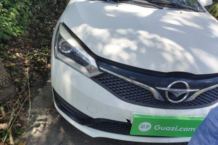 Used Haima M3 2017 1.5L Manual Comfort Model Right Front Headlight