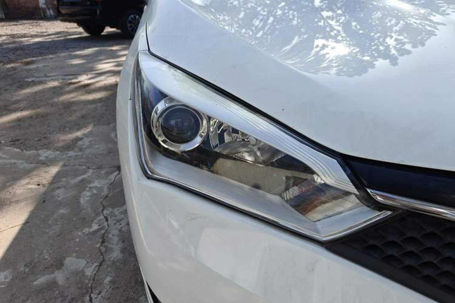 Used Haima M3 2017 1.5L Manual Luxury Version Right Front Headlight