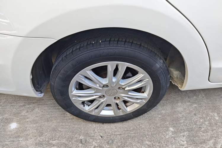 Used Haima M3 2017 1.5L Manual Comfort Model Right Rear Wheel Hub