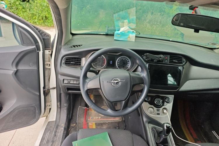 Used Haima M3 2017 1.5L Manual Fashion Edition Steering Wheel