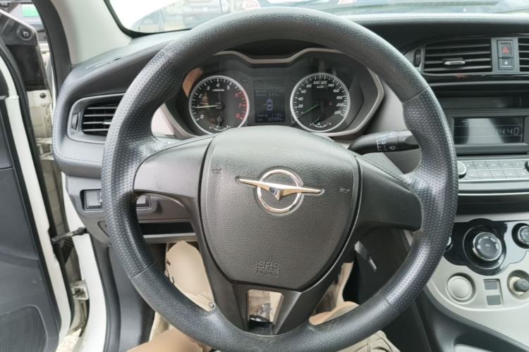 Used Haima M3 2017 1.5L Manual Fashion Edition Steering Wheel