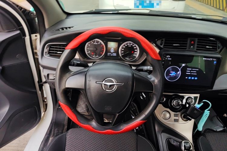 Used Haima M3 2017 1.5L Manual Fashion Edition Steering Wheel