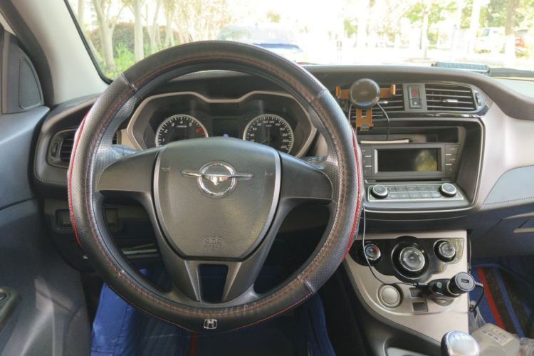 Used Haima M3 2017 1.5L Manual Fashion Edition Steering Wheel