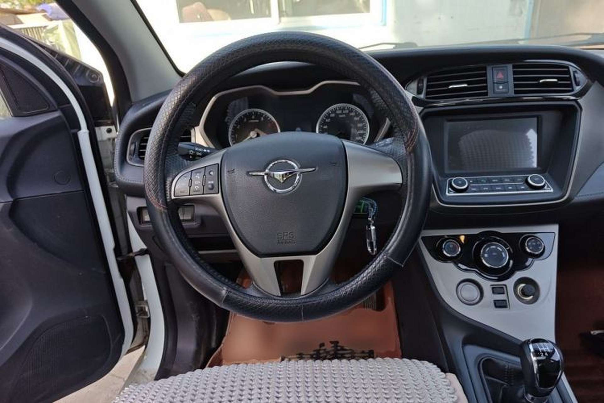 Used Haima M3 2017 1.5L Manual Luxury Version Steering Wheel