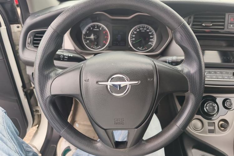 Used Haima M3 2017 1.5L Manual Fashion Edition Steering Wheel