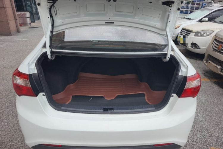Used Haima M3 2017 1.5L Manual Comfort Model Trunk