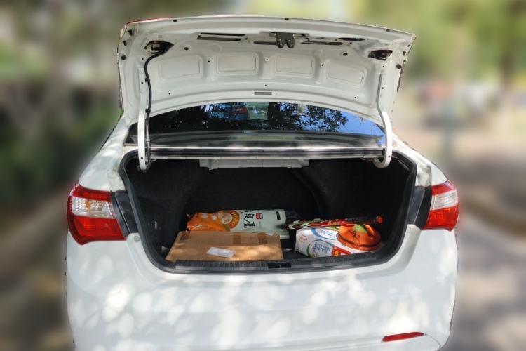 Used Haima M3 2017 1.5L Manual Fashion Edition Trunk