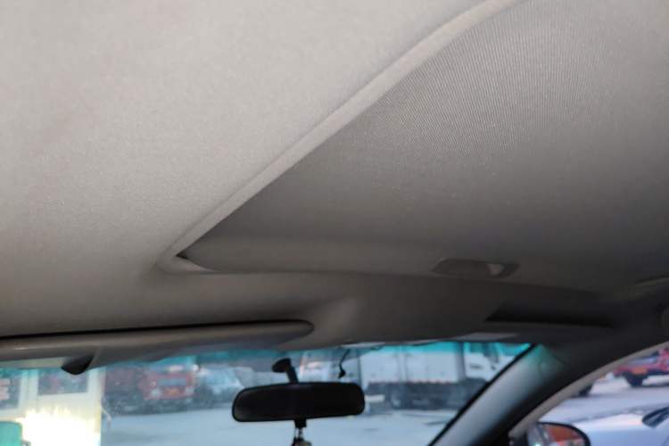 Used Haima M6 2017 1.6L Manual Sport Smart Model Headliner