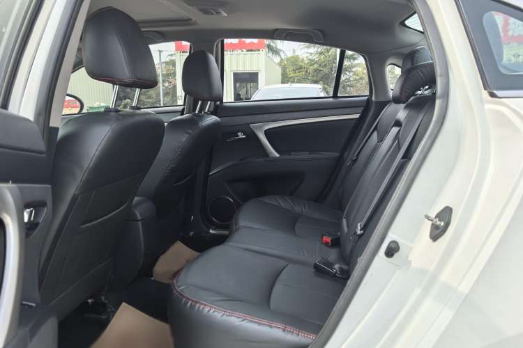 Used Haima M6 2015 1.5T CVT Sporty Smart Model Interior 3