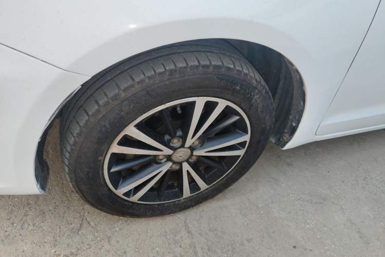 Used Haima M6 2017 1.6L Manual Sport Smart Model Left Front Wheel Hub