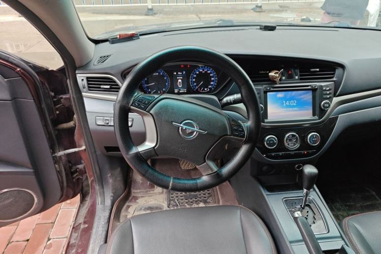 Used Haima M6 2015 1.5T CVT Luxury Model Steering Wheel
