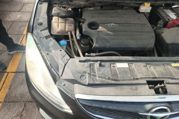 Used Haima M6 2015 1.5T Manual Luxury Model Engine Bay Right