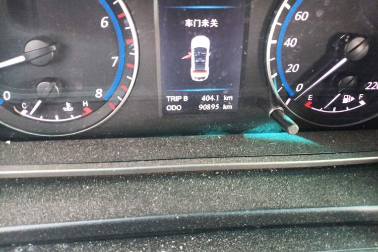 Used Haima M6 2015 1.5T Manual Luxury Model Odometer Close Up