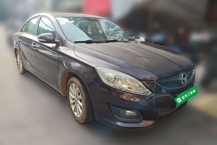 Used Haima M6 2015 1.5T CVT Luxury Model Front Right 45 Deg