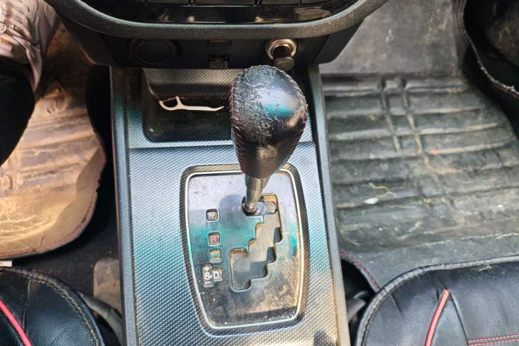 Used Haima M6 2015 1.5T CVT Luxury Model Gear Lever