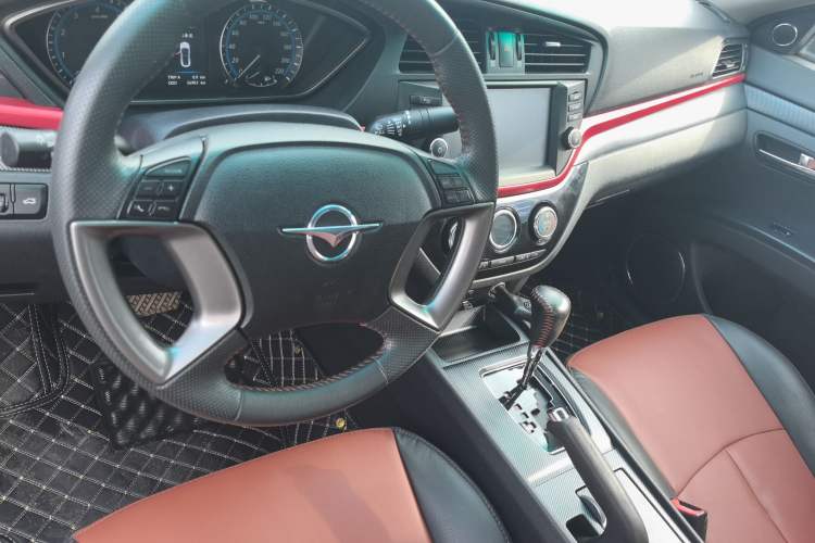 Used Haima M6 2015 1.5T CVT Sport Premium Model Interior 3