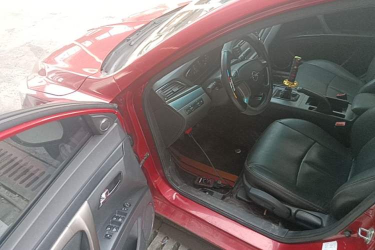 Used Haima M6 2015 1.5T Manual Luxury Model Driver Seat
