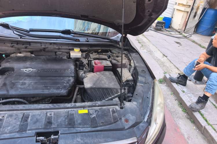 Used Haima M6 2015 1.5T CVT Sport Premium Model Engine Bay Left