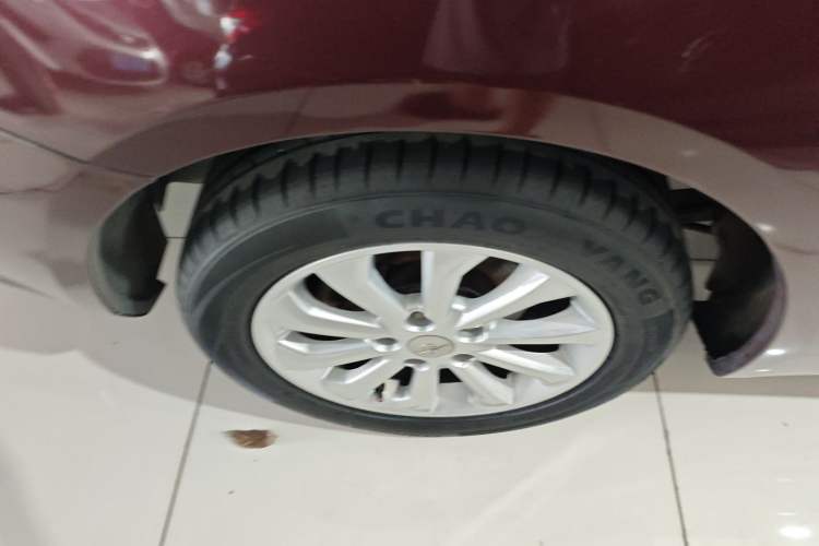 Used Haima M6 2015 1.5T CVT Luxury Model Exterior 8