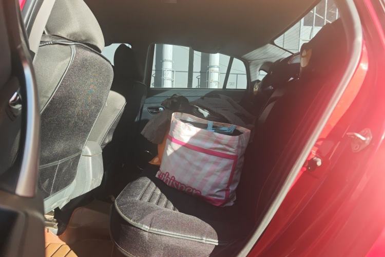 Used Haima M6 2015 1.5T Manual Luxury Model Left Rear Seat