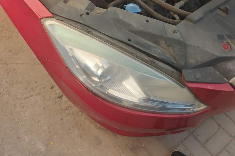 Used Haima M6 2015 1.5T Manual Luxury Model Right Front Headlight