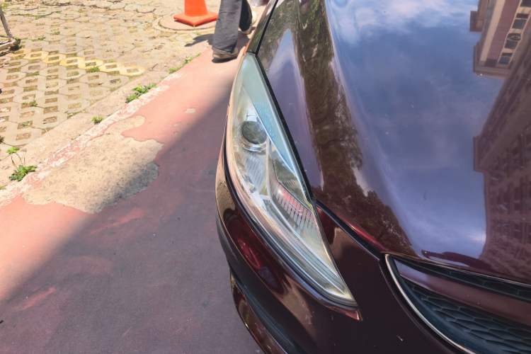 Used Haima M6 2015 1.5T CVT Sport Premium Model Right Front Headlight