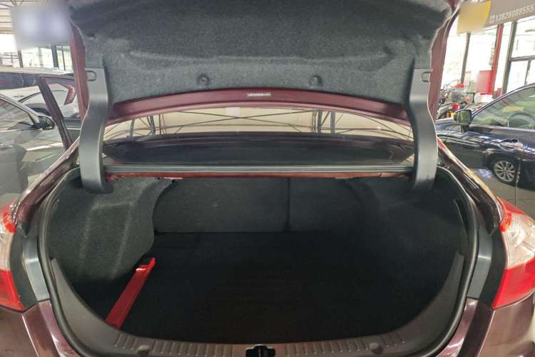 Used Haima M6 2015 1.5T CVT Luxury Model Trunk