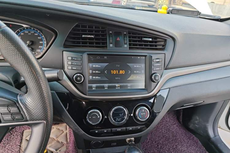 Used Haima M6 2015 1.5T CVT Sporty Smart Model Audio And AC Panel