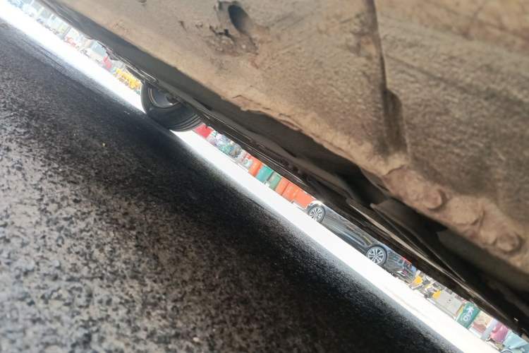 Used Haima M6 2015 1.5T Manual Comfort Model Chassis Front Right