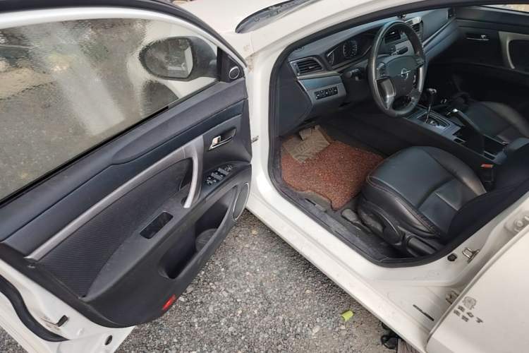 Used Haima M6 2015 1.5T CVT Sporty Smart Model Driver Seat