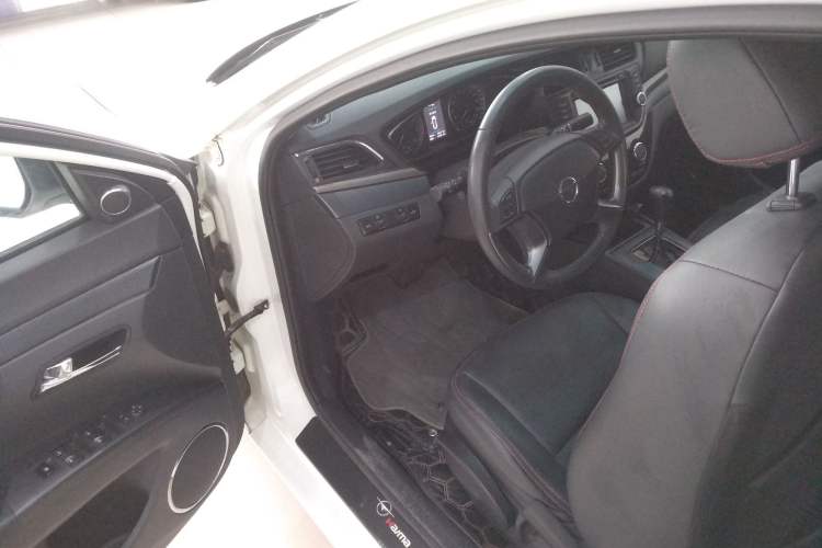 Used Haima M6 2015 1.5T CVT Luxury Model Driver Seat