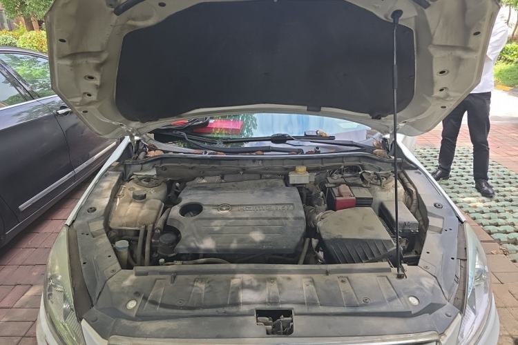 Used Haima M6 2015 1.5T CVT Luxury Model Engine Bay