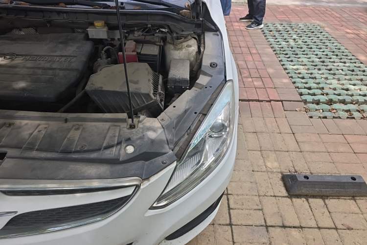 Used Haima M6 2015 1.5T CVT Luxury Model Engine Bay Left