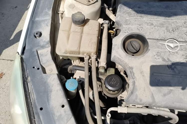 Used Haima M6 2015 1.5T CVT Luxury Model Engine Bay Right