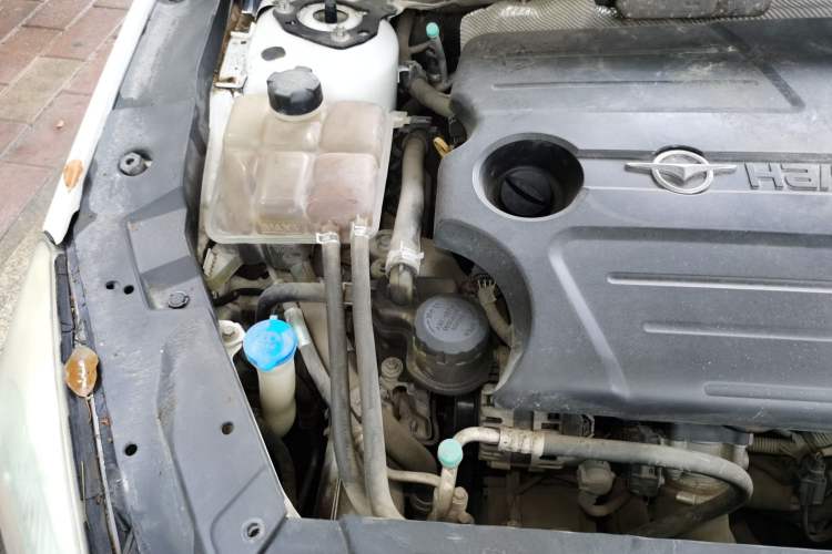 Used Haima M6 2015 1.5T Manual Luxury Model Engine Bay Right