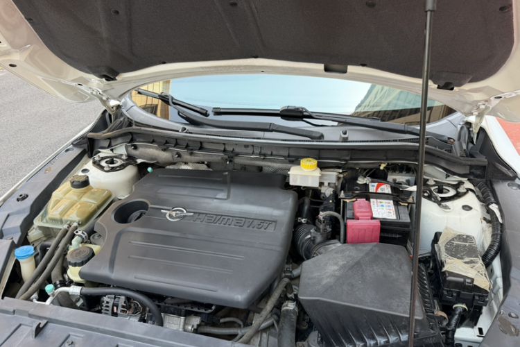 Used Haima M6 2015 1.5T CVT Sporty Smart Model Engine Bay