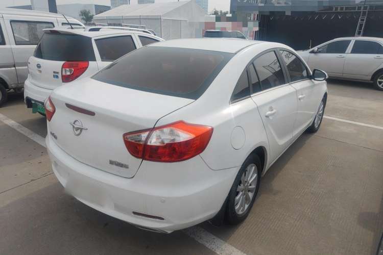 Used Haima M6 2015 1.5T Manual Luxury Model Exterior 3