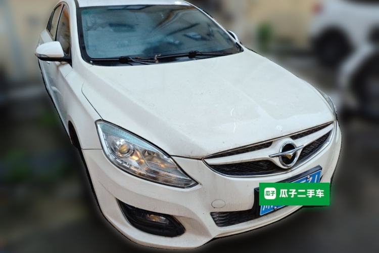 Used Haima M6 2015 1.5T CVT Luxury Model Front Right 45 Deg