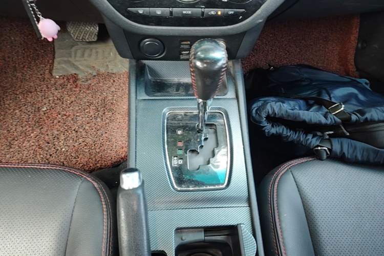 Used Haima M6 2015 1.5T CVT Sporty Smart Model Gear Lever